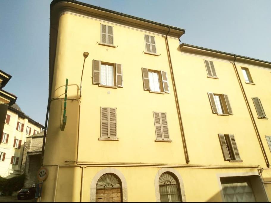 Nel cuore di Côme Esterno foto